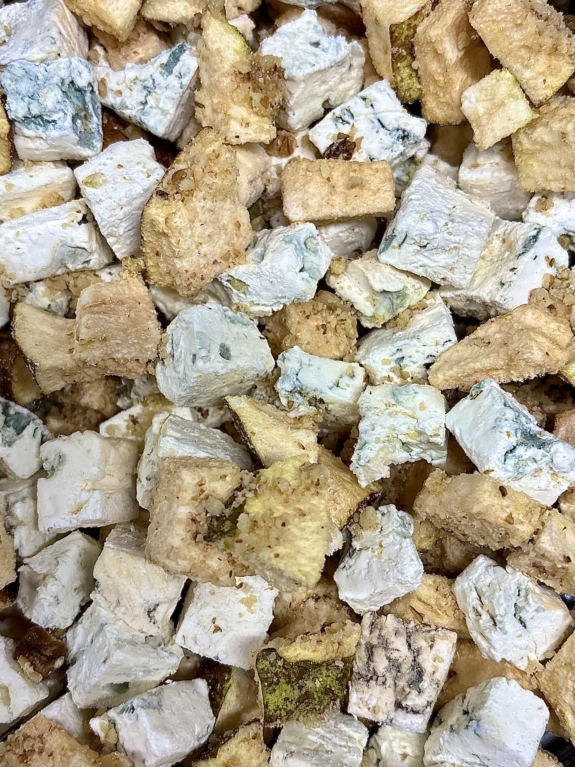Liofilizuotų Viduržemio jūros užkandžių asorti: gorgonzola, kriaušė, graikiniai riešutai, medus - Image 2